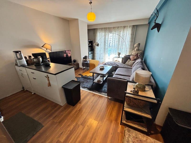 MÜKEMMEL LOKASYONDA 1+1 BÜYÜK TİP ŞEHİR MANZARALI SATILIK DAİRE